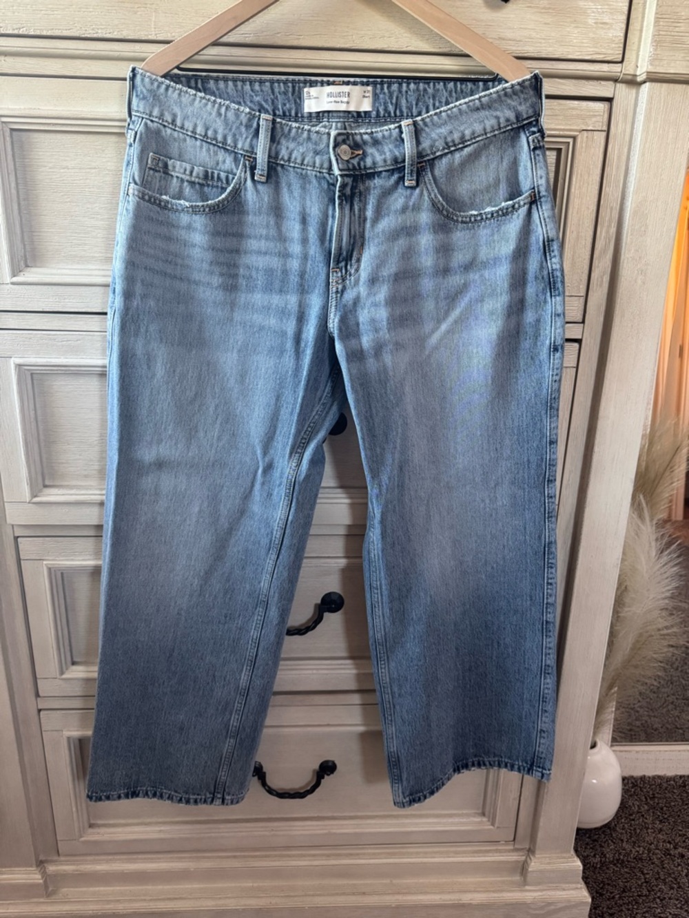 HOLISTER low loose medium blue wide leg jeans